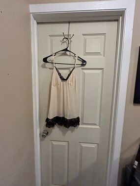 Vintage Victoria's Secret Ivory Satin Chemise with Black Lace Trim - size small